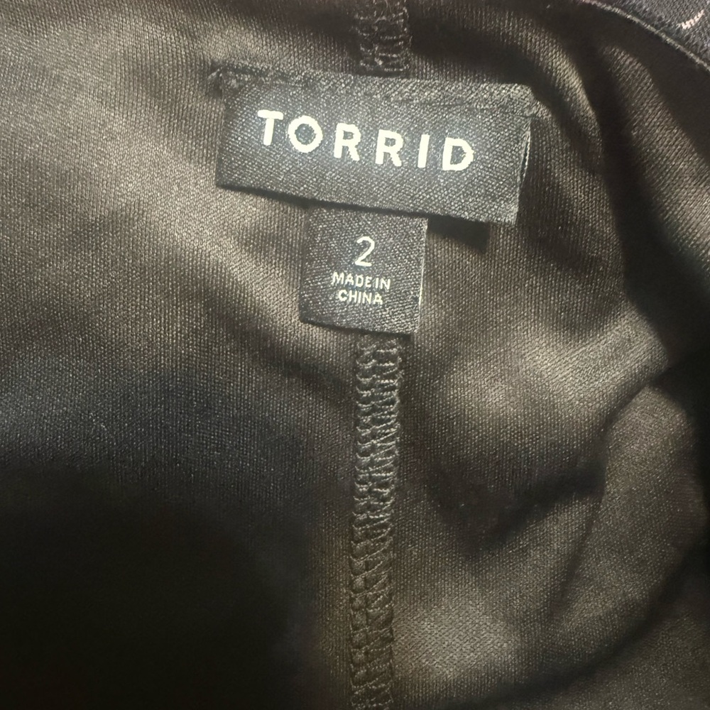 Torrid Floral 2x Dress 👗 Like New condition - Picture 3 of 4